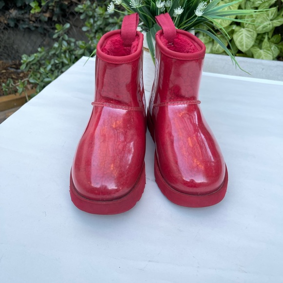UGG mini classic Winter boots warm cozy fall boots Clear in red Size 5 Women - Picture 8 of 12